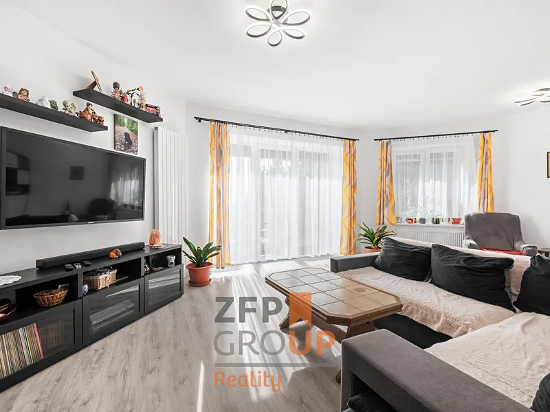 Prodej prostorného bytu 3+1, 106 m², se zahradní terasou a 2